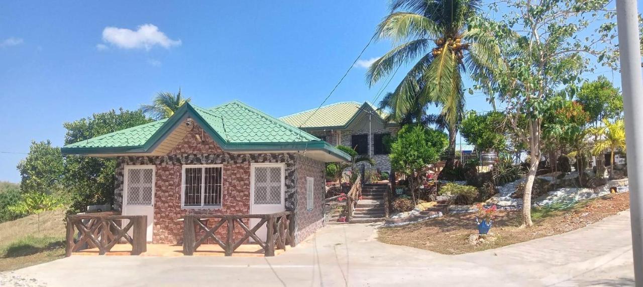 Michaels Homestay - Farm Villa Nr Patar Beach & Bolinao Falls Eksteriør bilde