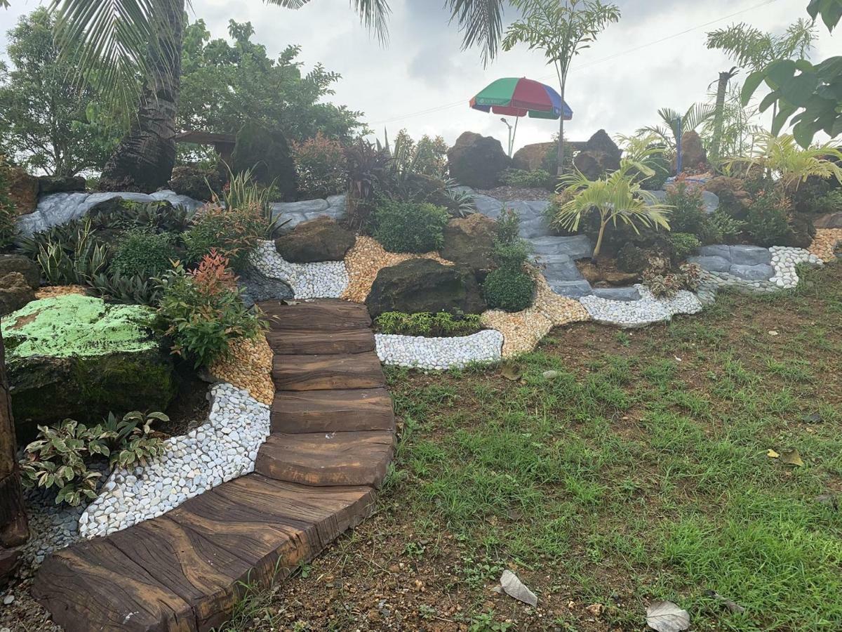 Michaels Homestay - Farm Villa Nr Patar Beach & Bolinao Falls Eksteriør bilde