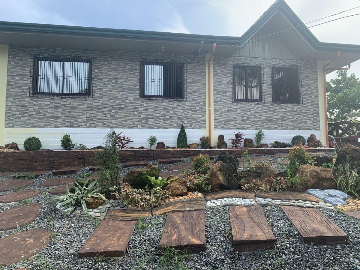 Michaels Homestay - Farm Villa Nr Patar Beach & Bolinao Falls Eksteriør bilde